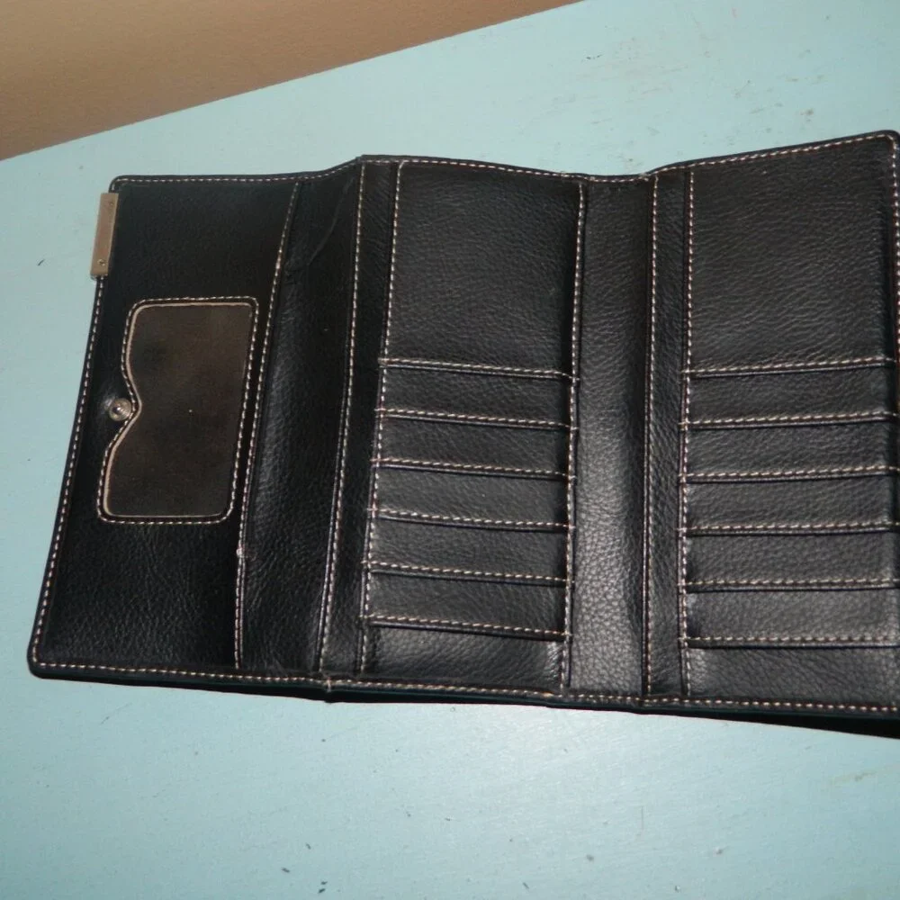 Kenneth Cole Reaction Trifold Wallet (Y-4)